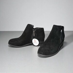 Blonde Liam Waterproof Women’s Black Suede Ankle Boots NWT Size 8